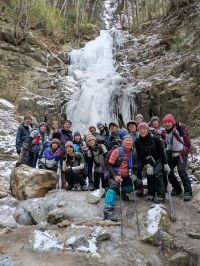 ふわりたんぽぽ山行　金剛山と氷瀑鑑賞